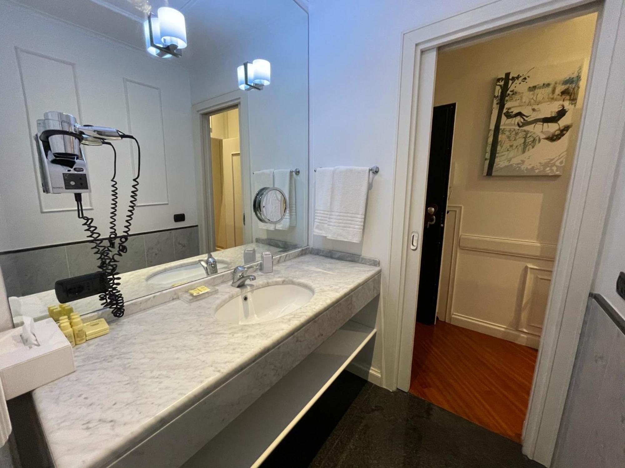 Suite Fontana Di Trevi — Foto 2